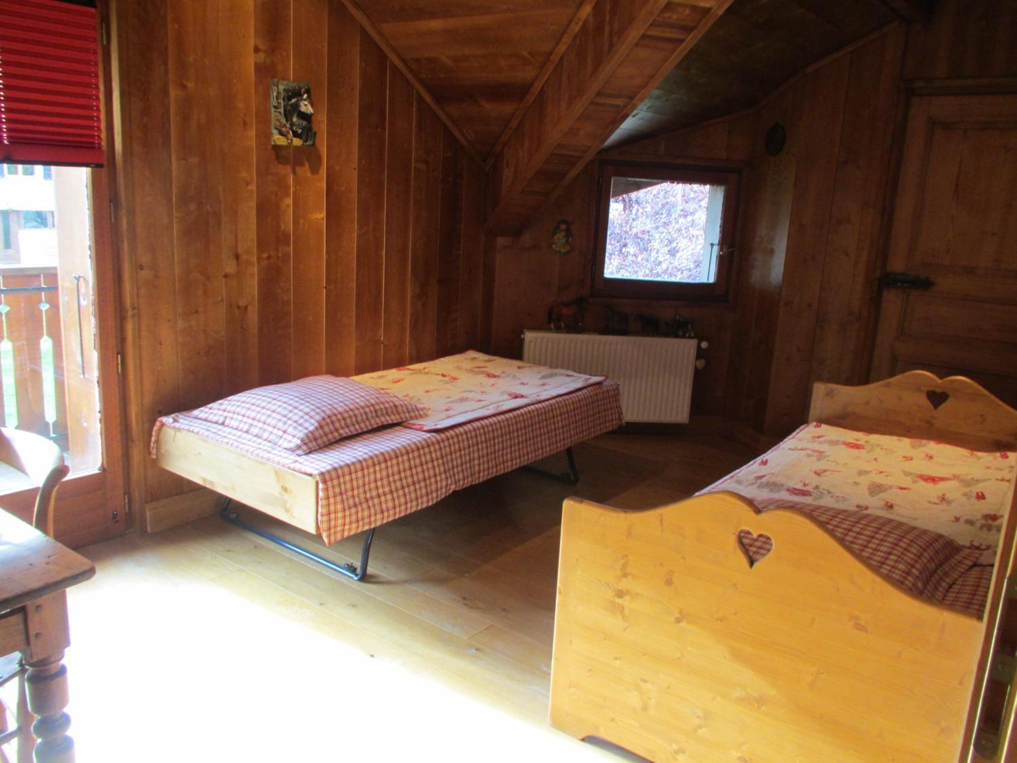 Alpen Roc Hotel Morzine Room photo